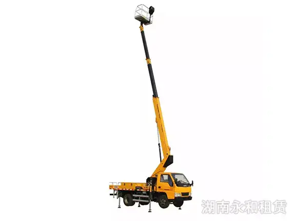 长沙升降机平台发生事故是因为什么原因呢？