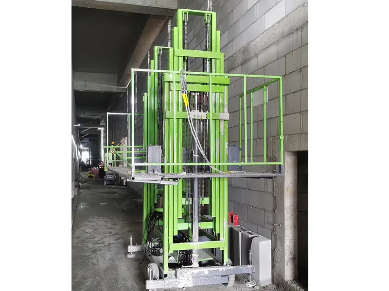 建筑砌墙升降机