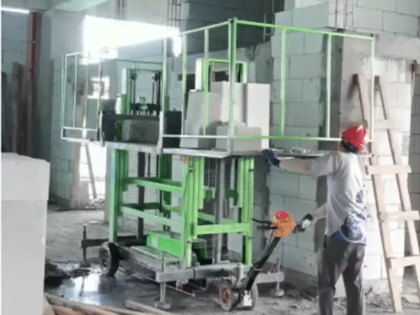 建筑砌墙抹灰升降机